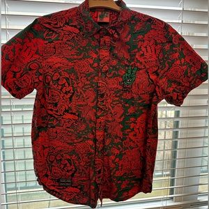 Small button down short sleeves killer acid shirt with patch. Awesome art.